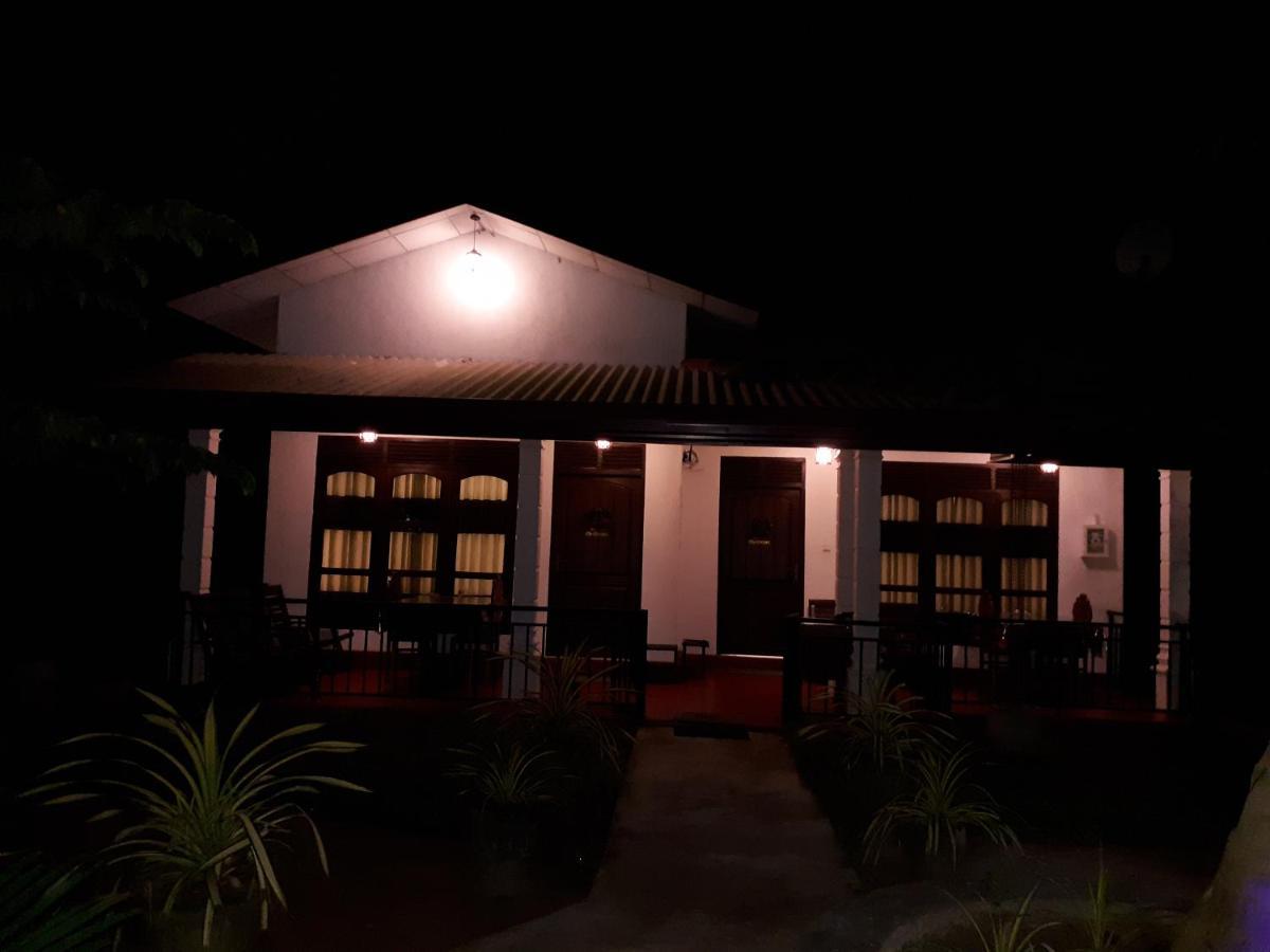 Sigiri Hibiscus Villa Σιγκιρίγια Εξωτερικό φωτογραφία