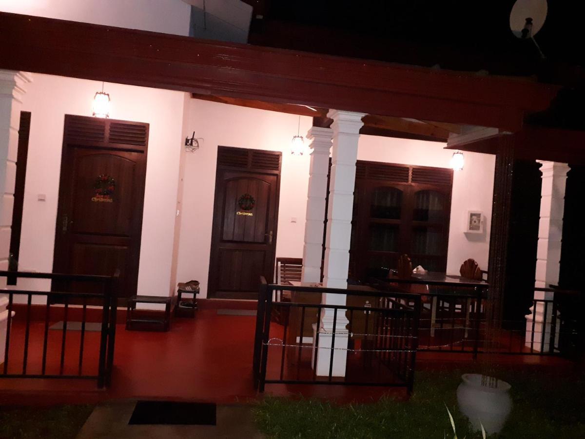 Sigiri Hibiscus Villa Σιγκιρίγια Εξωτερικό φωτογραφία
