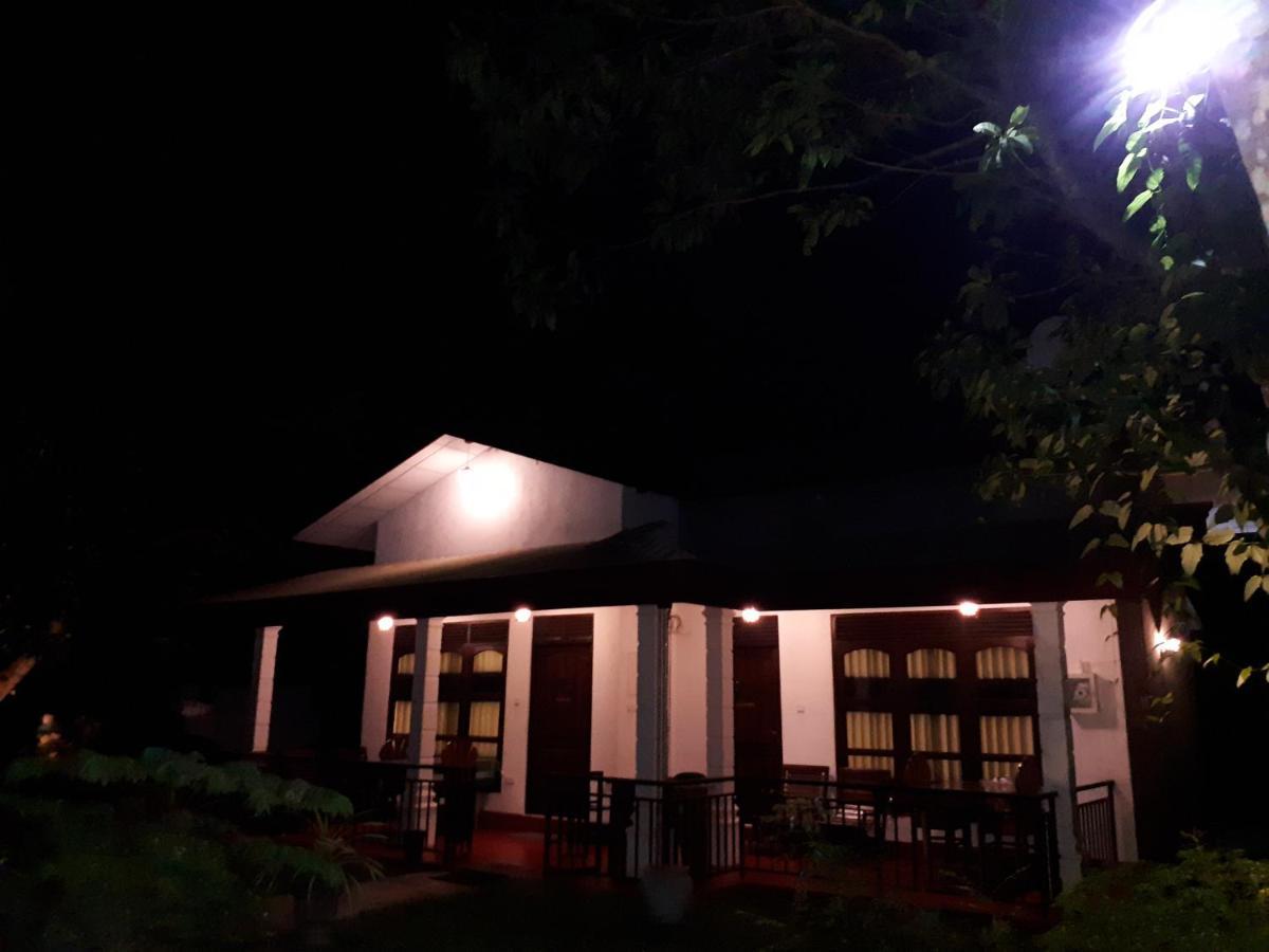 Sigiri Hibiscus Villa Σιγκιρίγια Εξωτερικό φωτογραφία